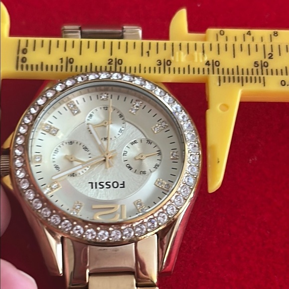 Fossil Women’s Riley Gold Watch main image 7